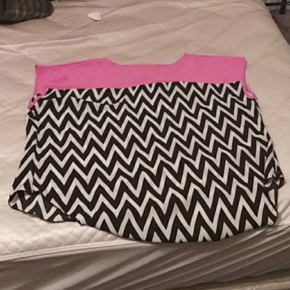 Blouse - Picture 2 of 3